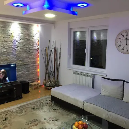 Luxury דירה *