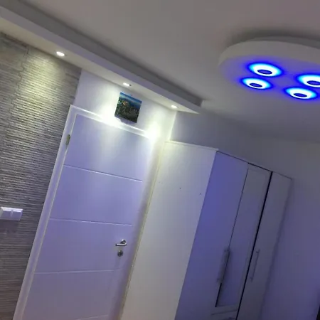 Luxury דירה *
